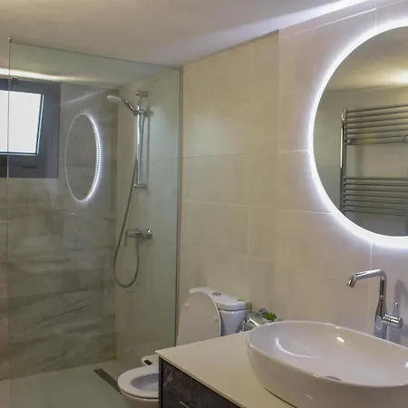 The Family House Λάρνακα