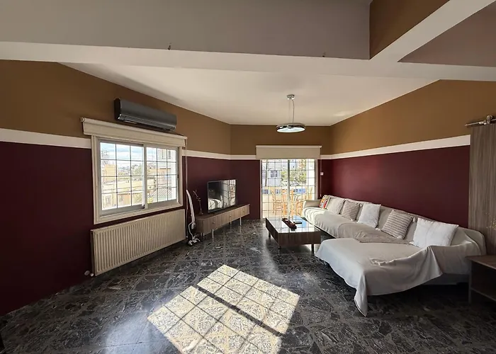 Appartement The Family House Larnaca